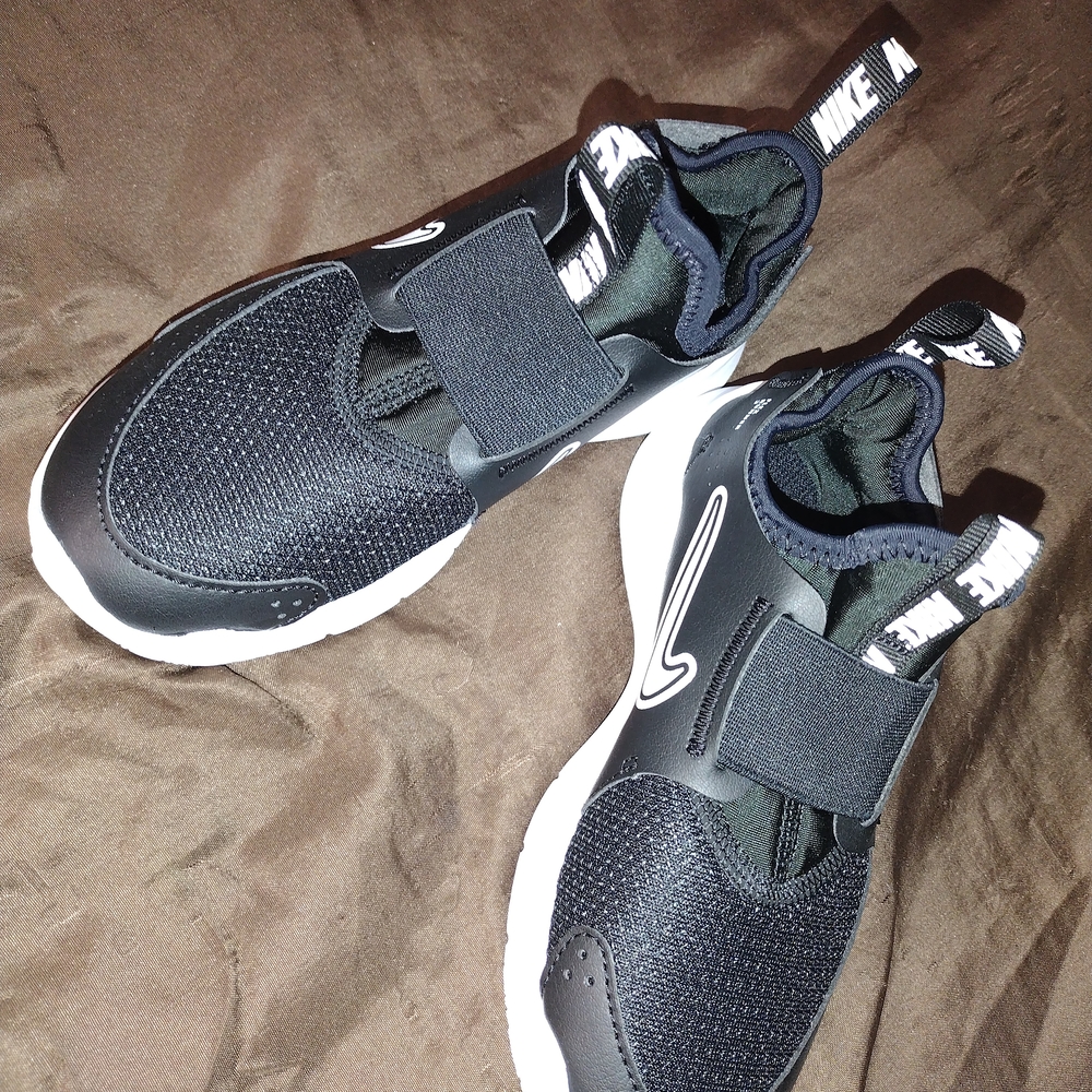 Nike Kids Black and White Sneakers